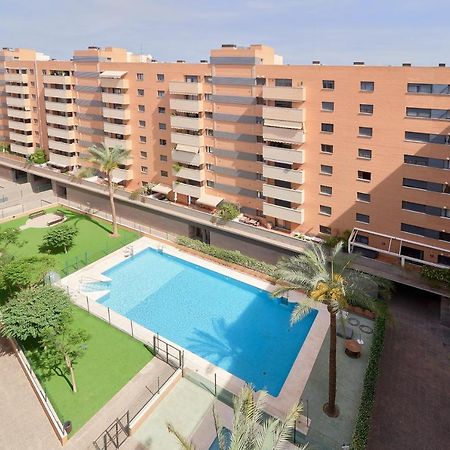Alterhome Apartamento Con Piscina Maria Zambrano Malaga Luaran gambar