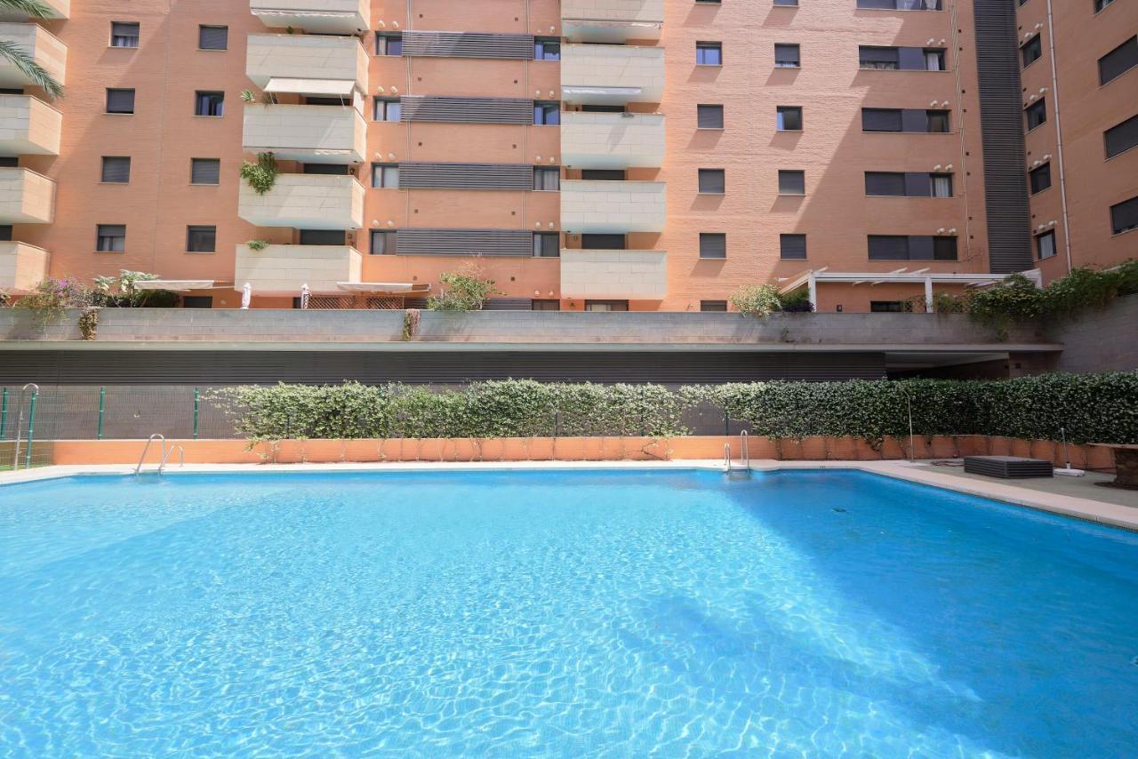 Alterhome Apartamento Con Piscina Maria Zambrano Malaga Luaran gambar