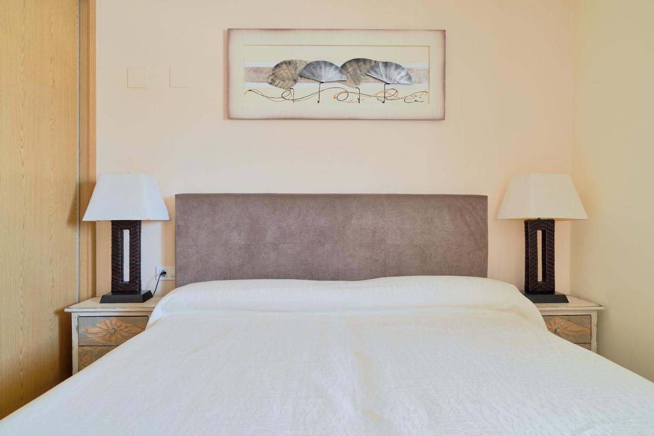 Alterhome Apartamento Con Piscina Maria Zambrano Malaga Luaran gambar